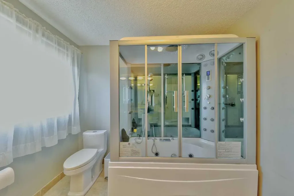105 Coral Springs Close NE Calgary AB T3J 3S5