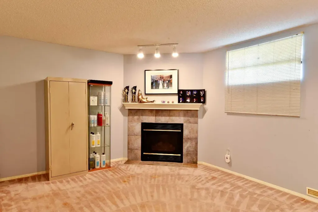 105 Coral Springs Close NE Calgary AB T3J 3S5