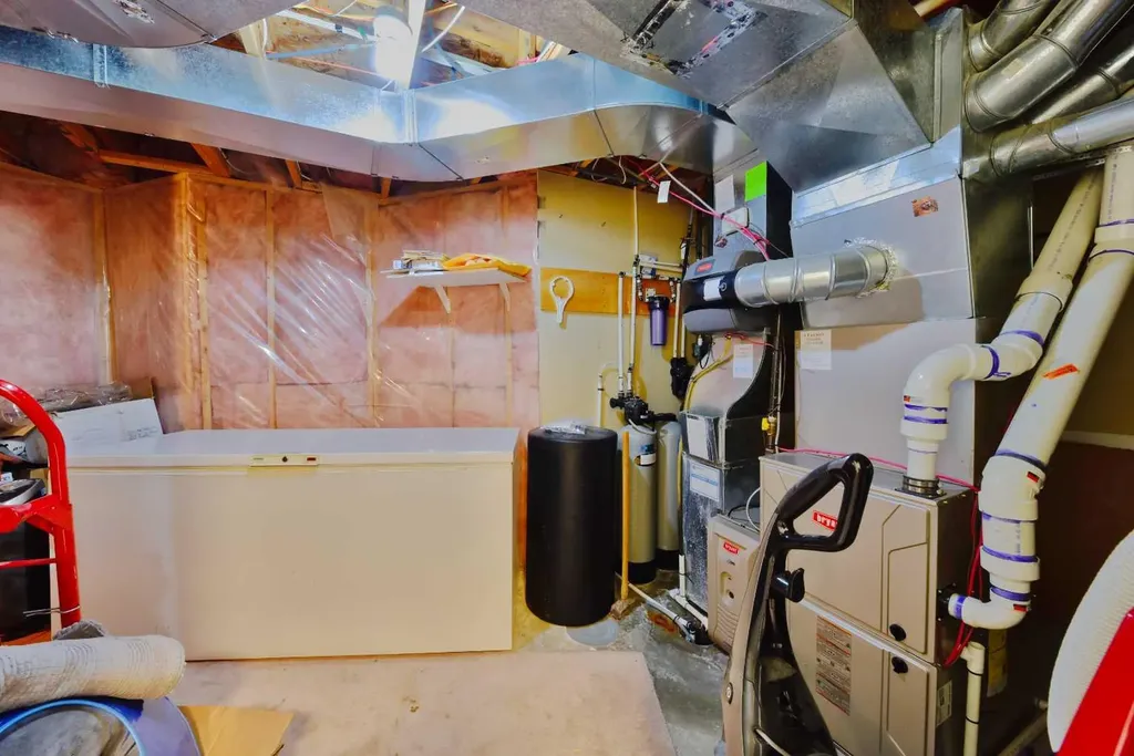 105 Coral Springs Close NE Calgary AB T3J 3S5