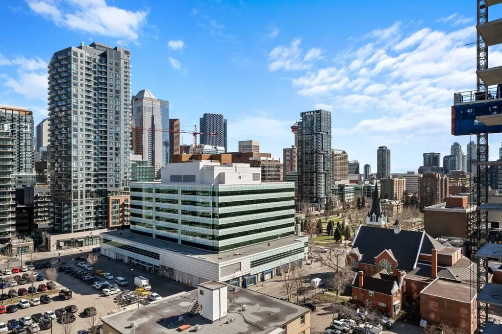 540 14 Avenue SW Calgary AB T2R 0M6