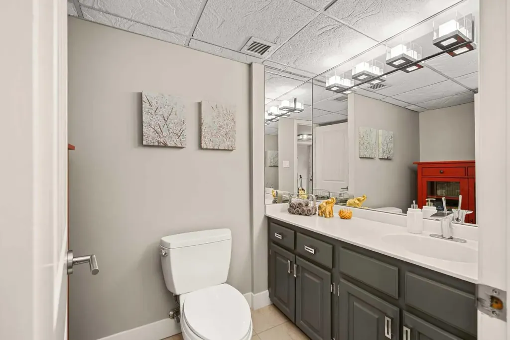 540 14 Avenue SW Calgary AB T2R 0M6