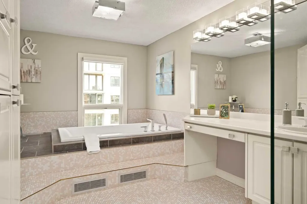 540 14 Avenue SW Calgary AB T2R 0M6