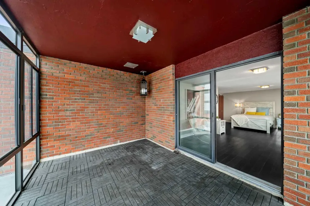 540 14 Avenue SW Calgary AB T2R 0M6