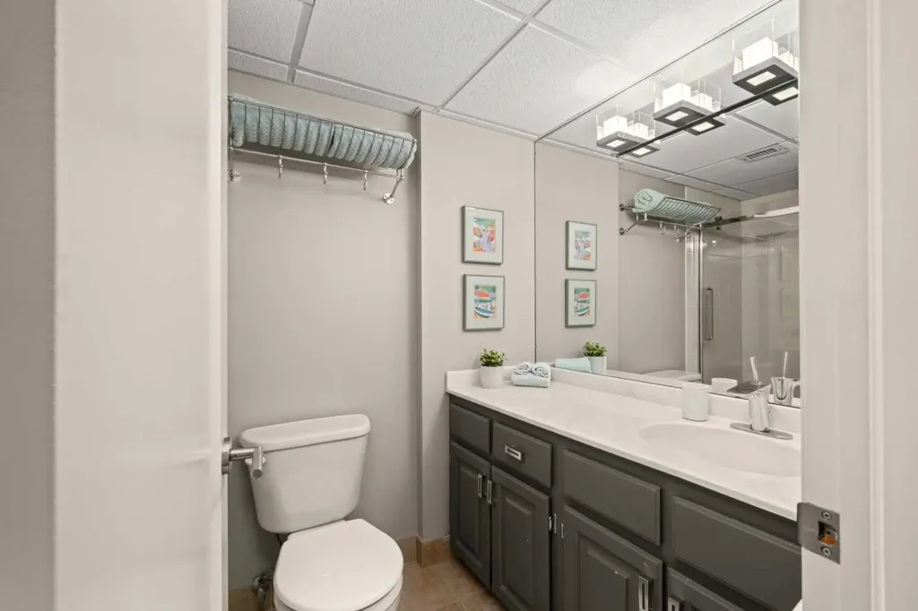 540 14 Avenue SW Calgary AB T2R 0M6