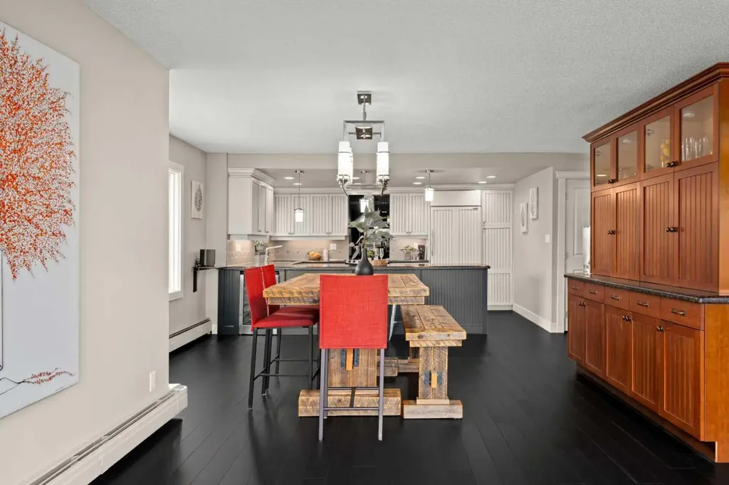 540 14 Avenue SW Calgary AB T2R 0M6