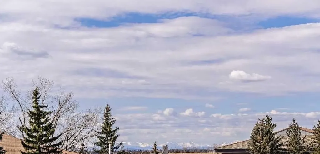1603 Mcgonigal Drive NE Calgary AB T3E5W2