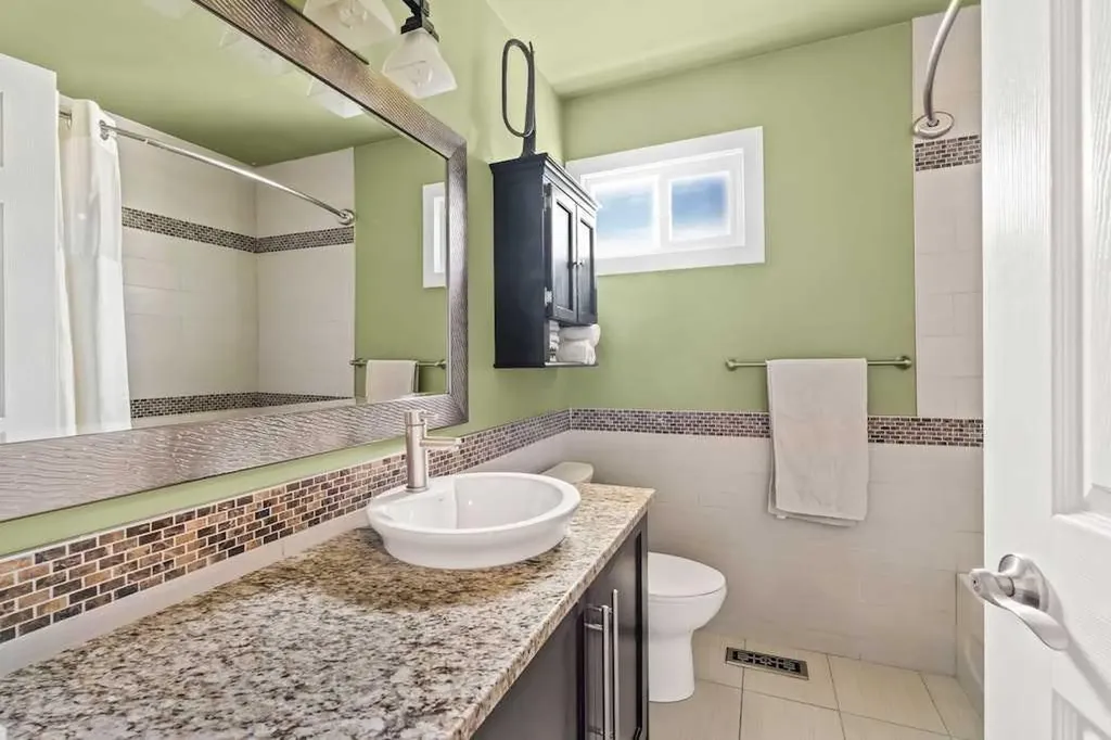 1603 Mcgonigal Drive NE Calgary AB T3E5W2