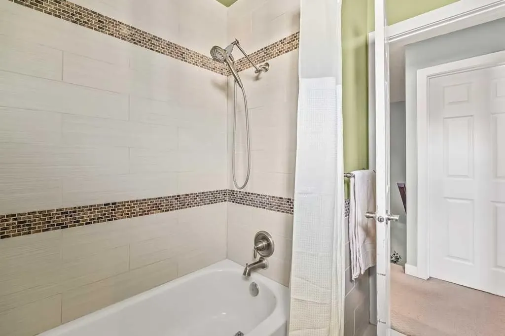 1603 Mcgonigal Drive NE Calgary AB T3E5W2
