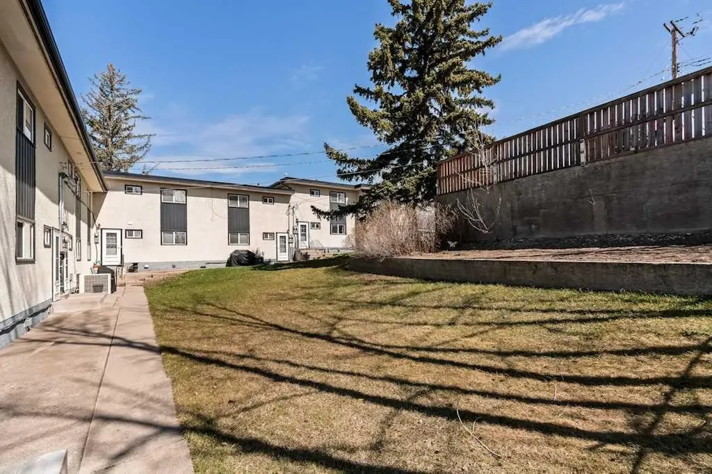 1603 Mcgonigal Drive NE Calgary AB T3E5W2