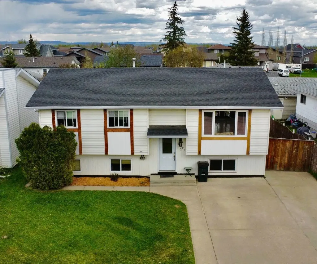 1024 10a Avenue SE Slave Lake AB T0G2A3