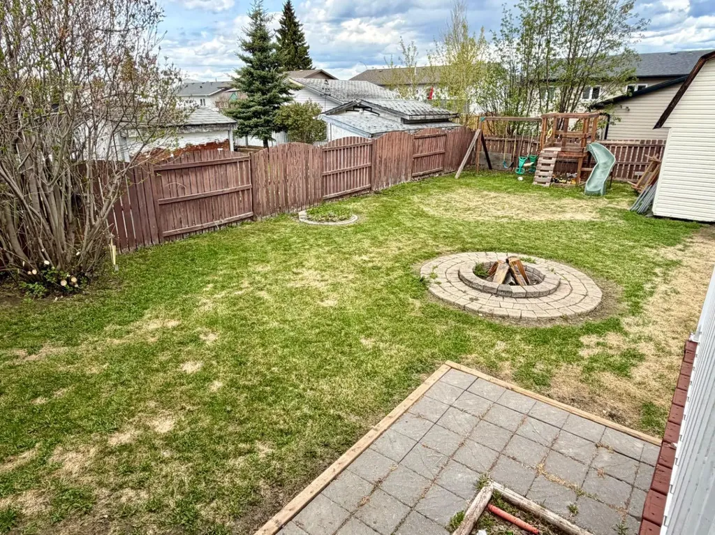 1024 10a Avenue SE Slave Lake AB T0G2A3
