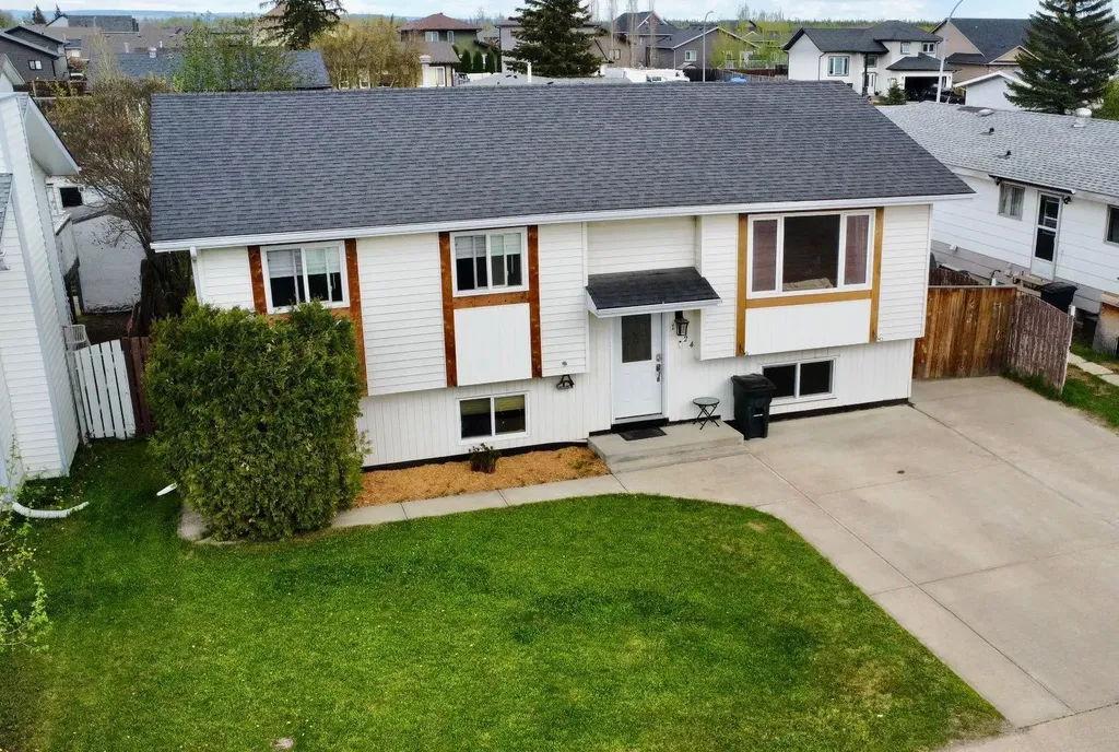 1024 10a Avenue SE Slave Lake AB T0G2A3
