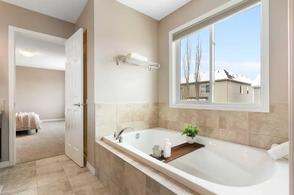149 Windridge Road SW Airdrie AB T4B 2R4