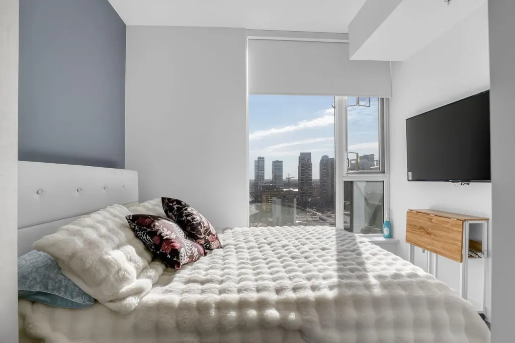 310 12 Avenue SW Calgary AB T2R1B5