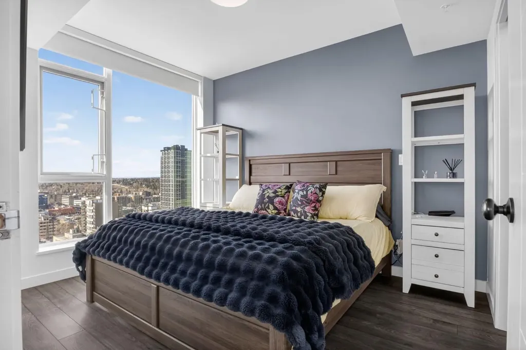 310 12 Avenue SW Calgary AB T2R1B5