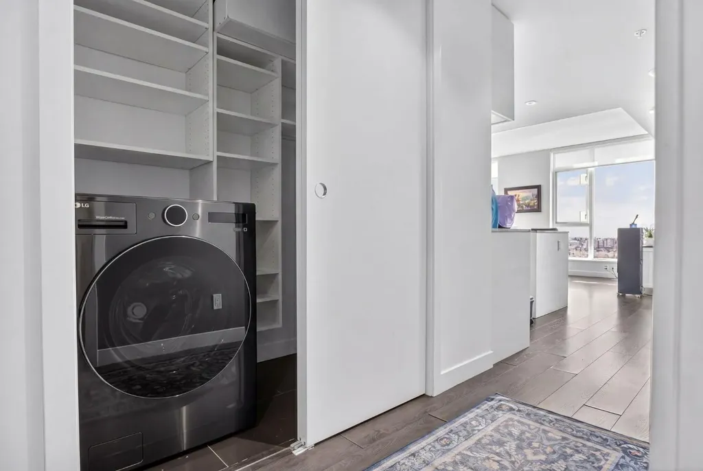 310 12 Avenue SW Calgary AB T2R1B5