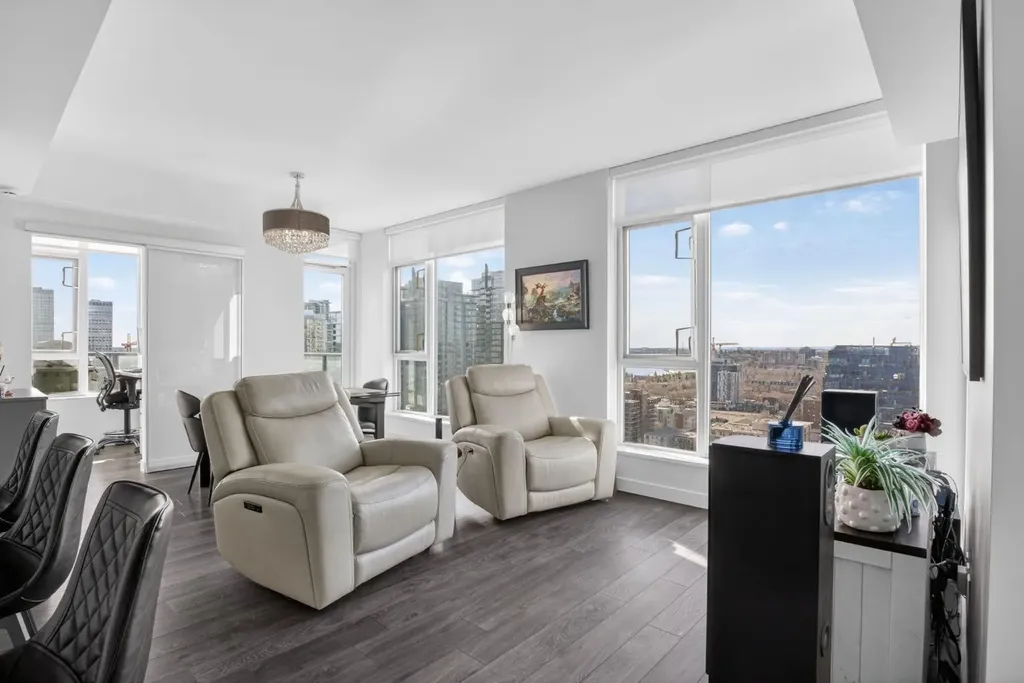 310 12 Avenue SW Calgary AB T2R1B5