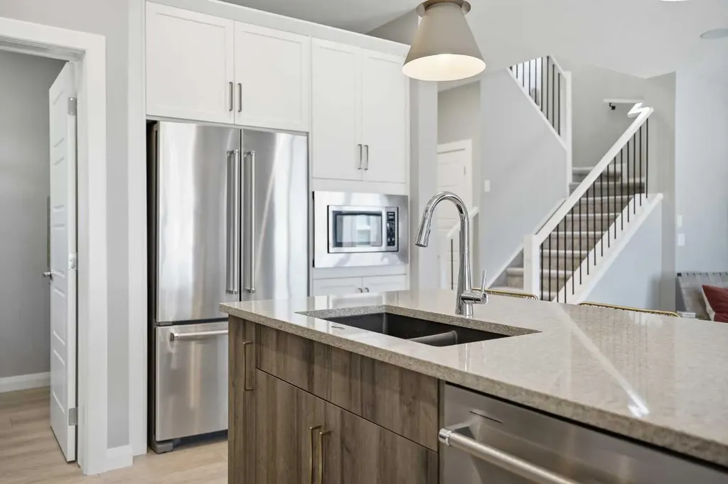 468 Dawson Circle Chestermere AB T1X 2R4