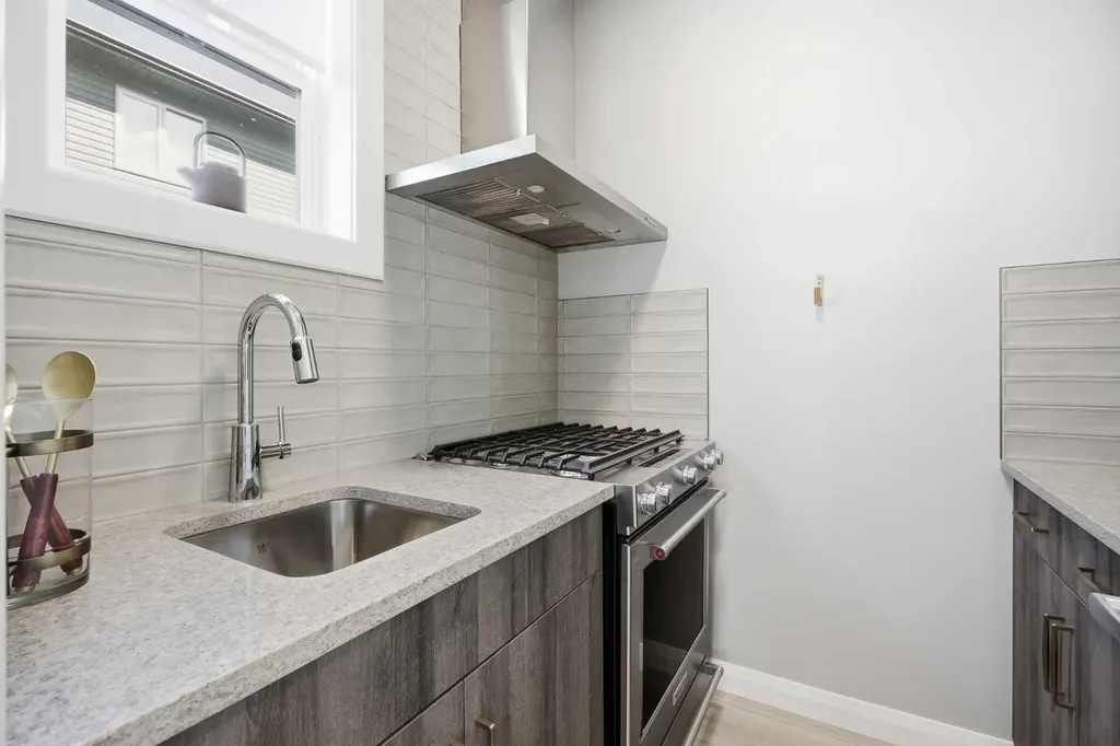 468 Dawson Circle Chestermere AB T1X 2R4