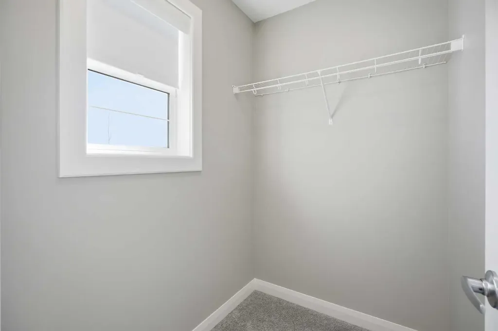 468 Dawson Circle Chestermere AB T1X 2R4