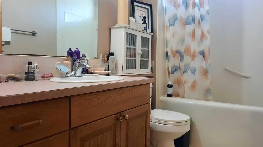 242 Mcnab Close Drumheller AB T0J0Y0