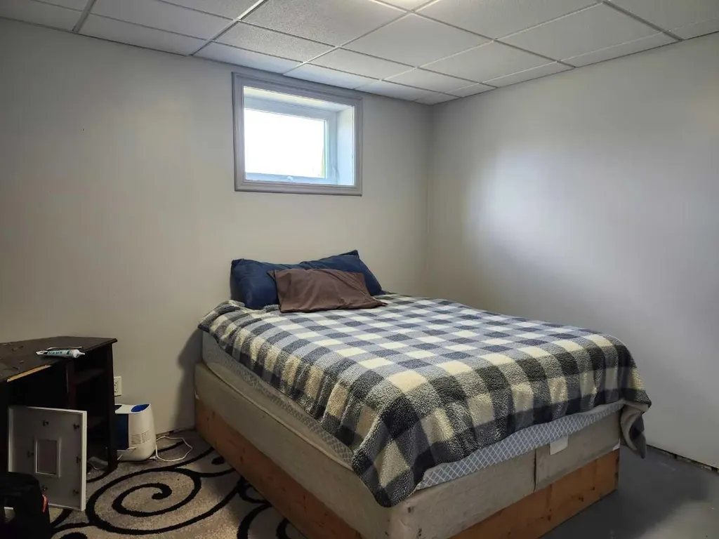 242 Mcnab Close Drumheller AB T0J0Y0