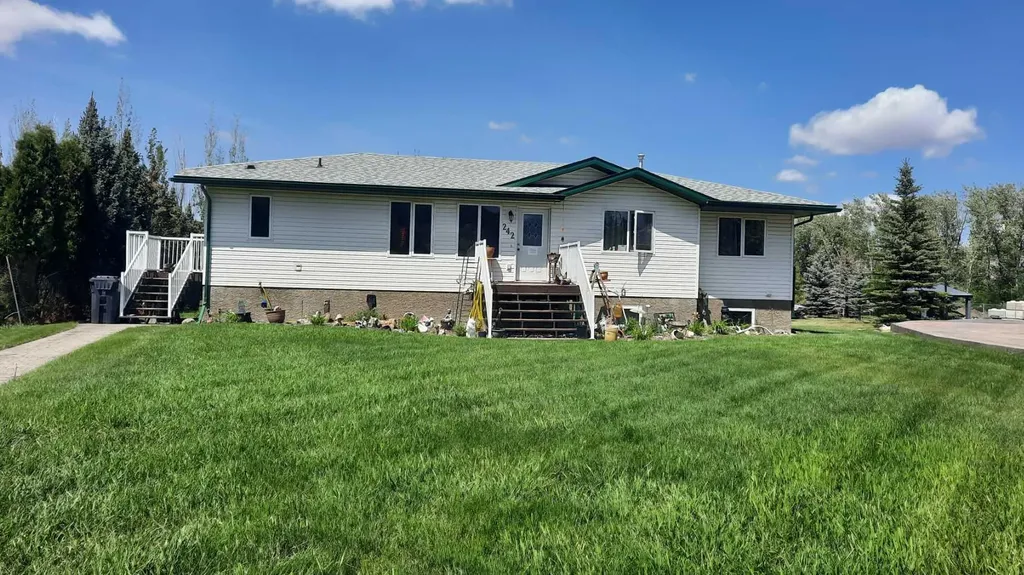 242 Mcnab Close Drumheller AB T0J0Y0