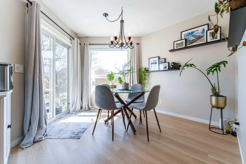 217 Martin Crossing Way NE Calgary AB T3J 3V4