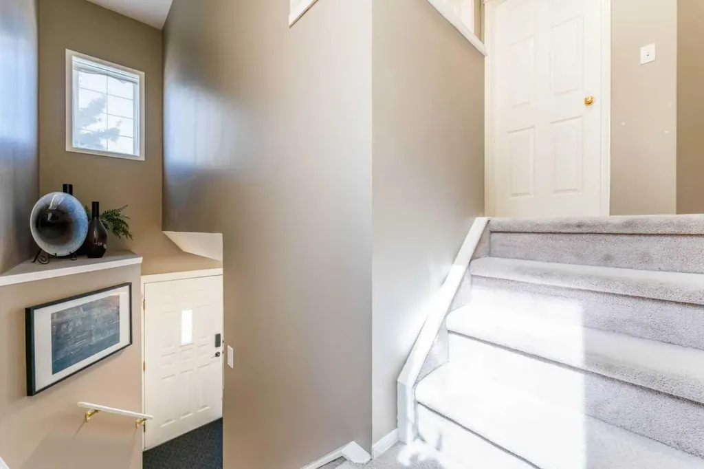 217 Martin Crossing Way NE Calgary AB T3J 3V4