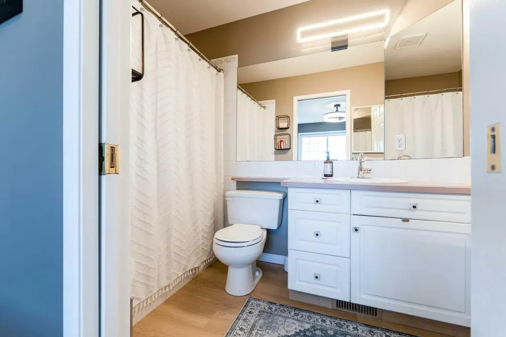 217 Martin Crossing Way NE Calgary AB T3J 3V4