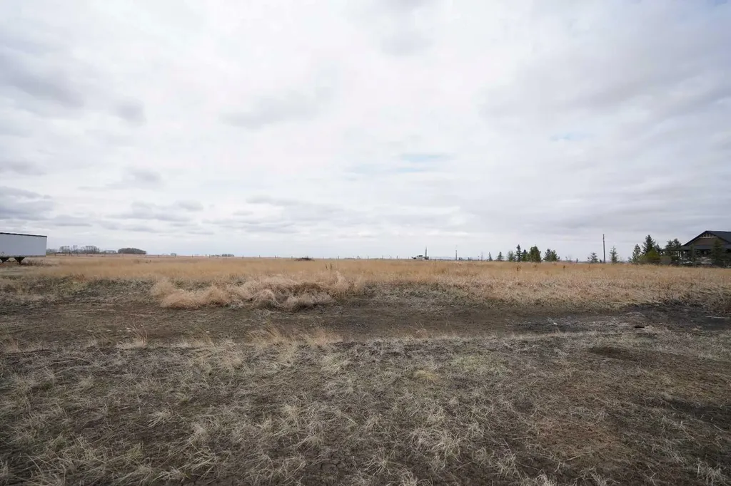Range Road 263 Rural Wheatland County AB T1P0T6