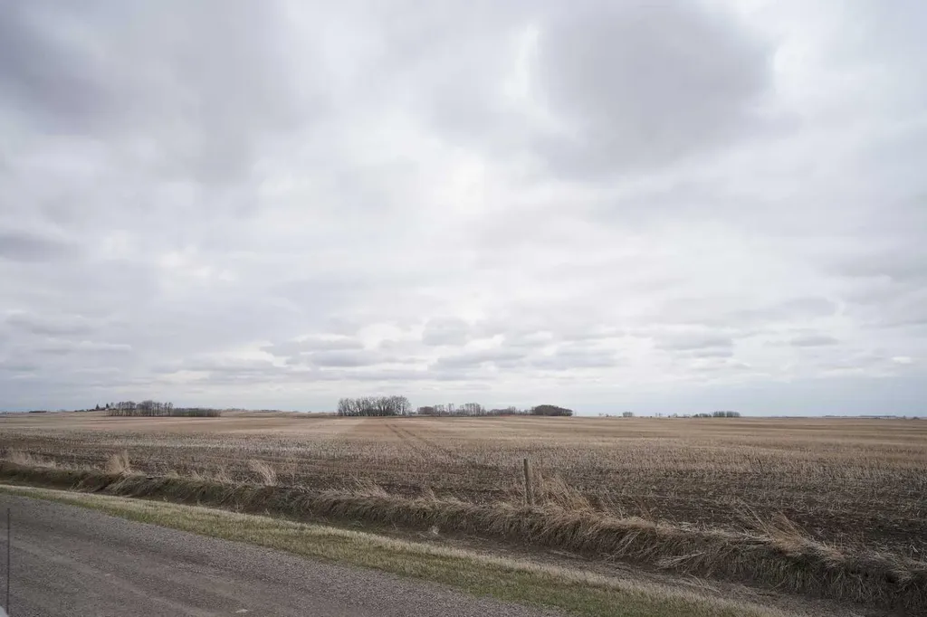 Range Road 263 Rural Wheatland County AB T1P0T6