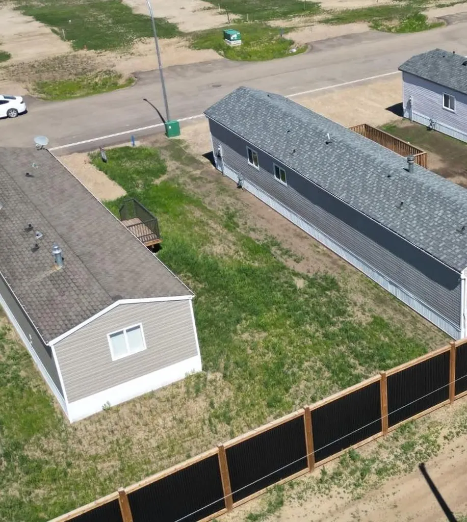 10413 110 Avenue La Crete AB T0H2H0