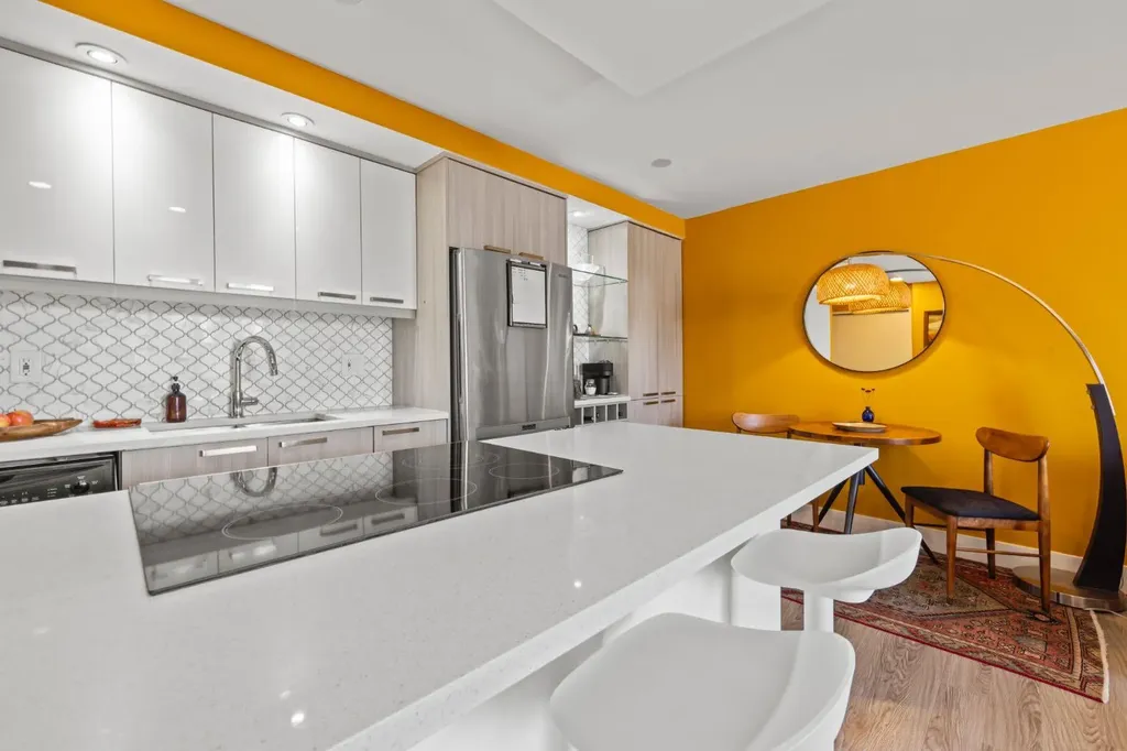 2909 17 Avenue SW Calgary AB T3E 0B1