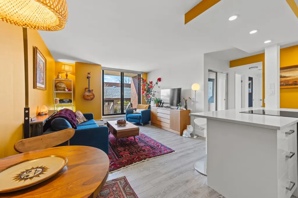 2909 17 Avenue SW Calgary AB T3E 0B1