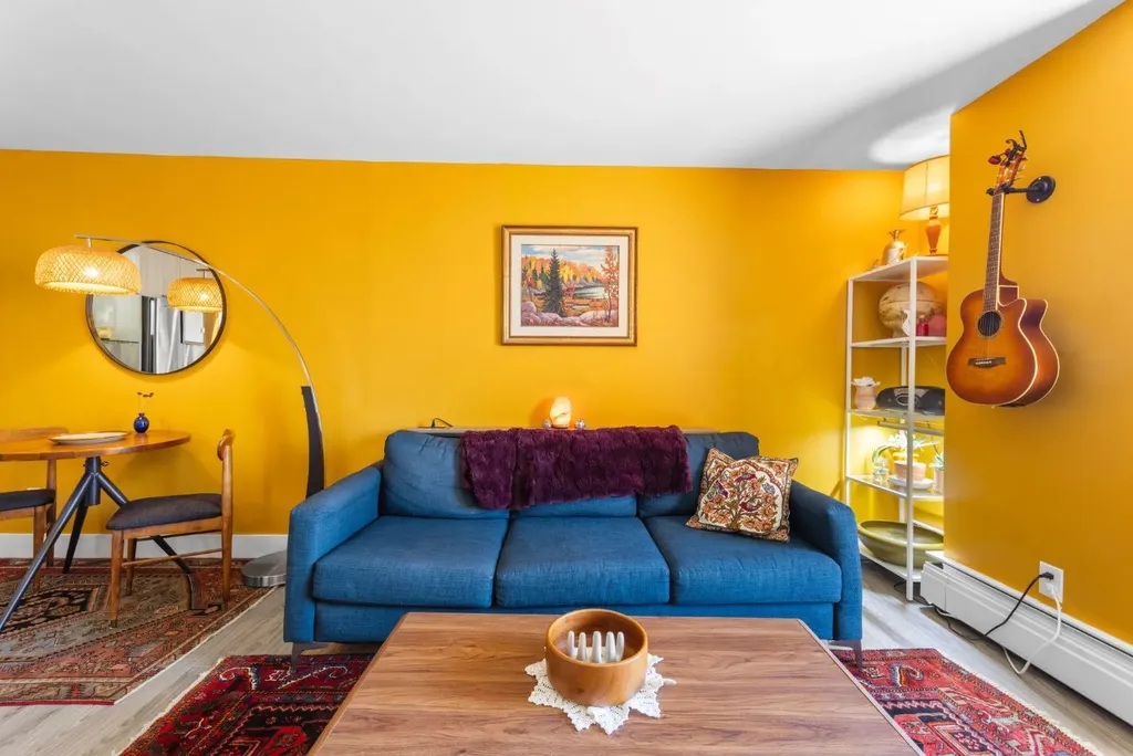 2909 17 Avenue SW Calgary AB T3E 0B1