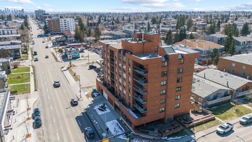 2909 17 Avenue SW Calgary AB T3E 0B1