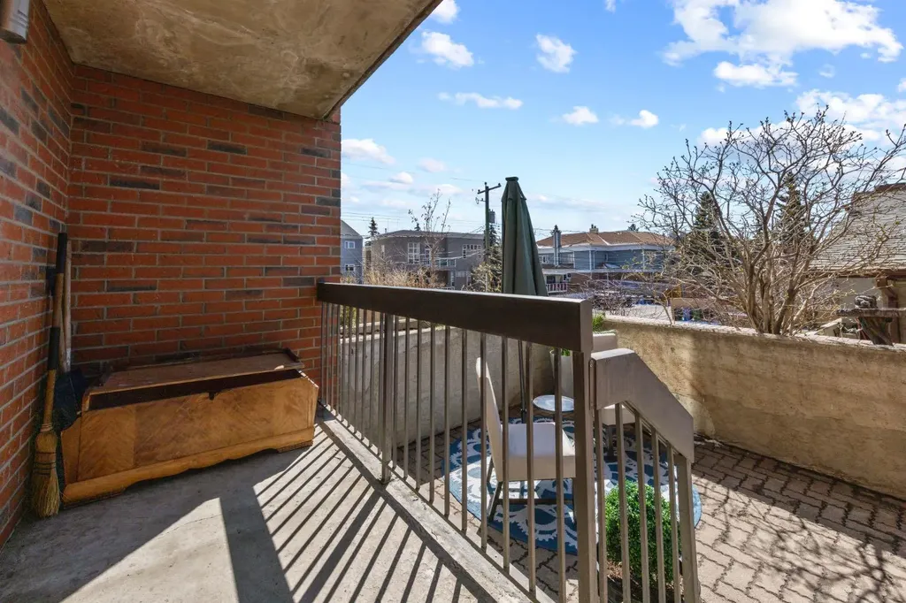 2909 17 Avenue SW Calgary AB T3E 0B1