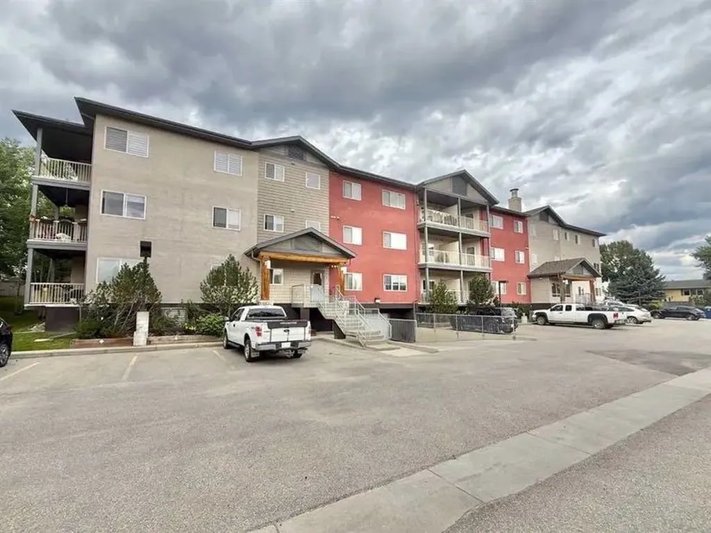 109 Seabolt Drive Hinton AB T7V 1K2