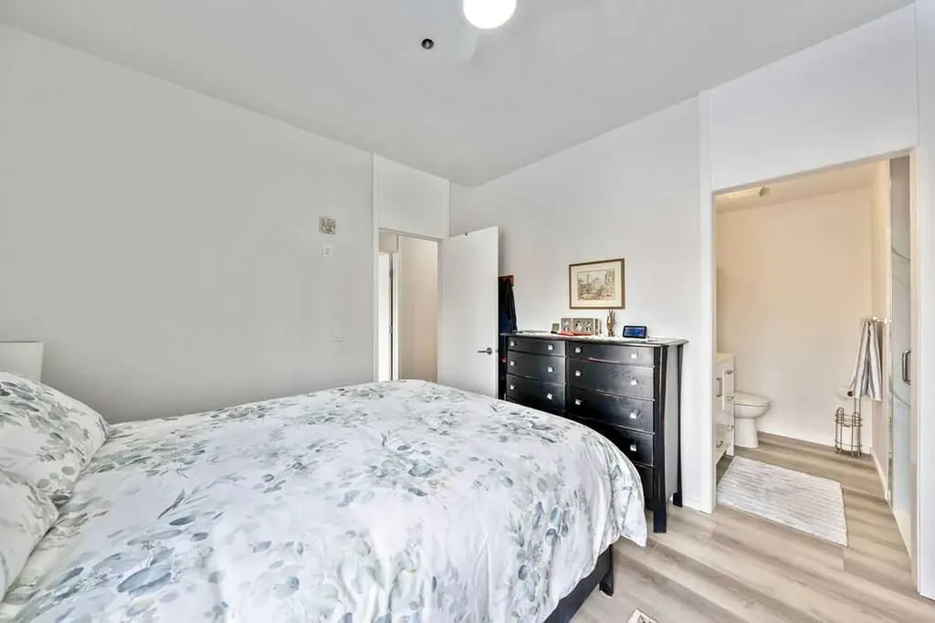 414 Meredith Road NE Calgary AB T2E 5A6