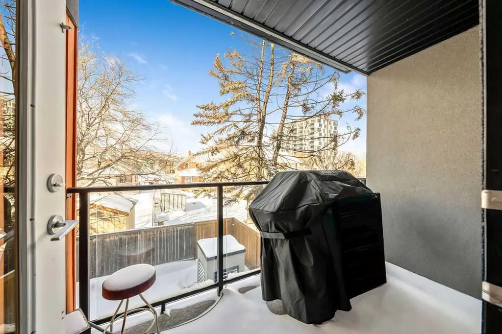 414 Meredith Road NE Calgary AB T2E 5A6
