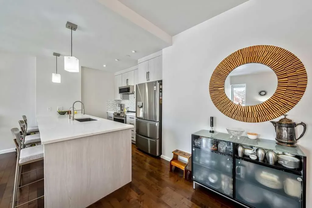 414 Meredith Road NE Calgary AB T2E 5A6