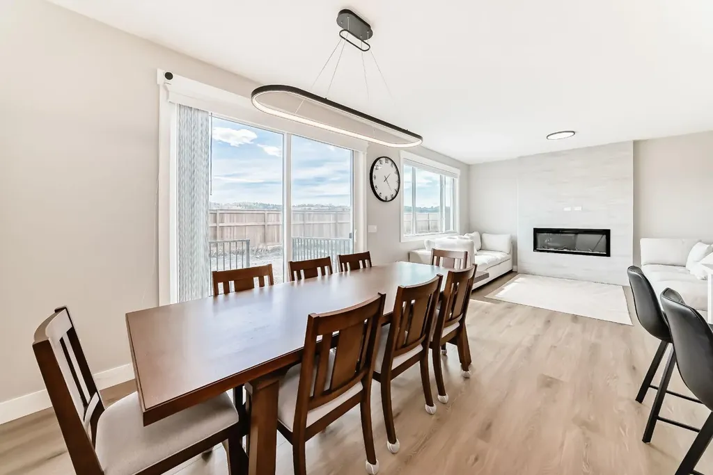 80 Vantage Drive Cochrane AB T4C 3G2