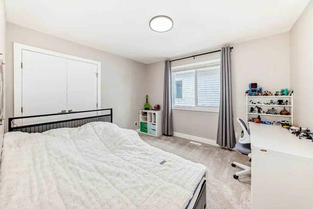 80 Vantage Drive Cochrane AB T4C 3G2