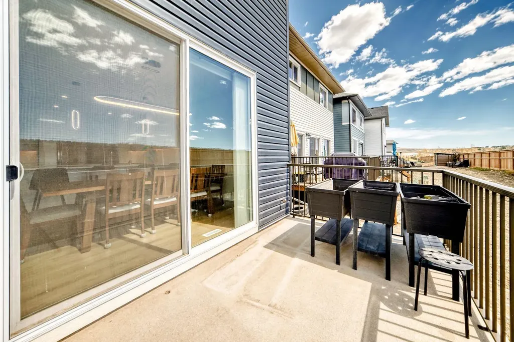 80 Vantage Drive Cochrane AB T4C 3G2