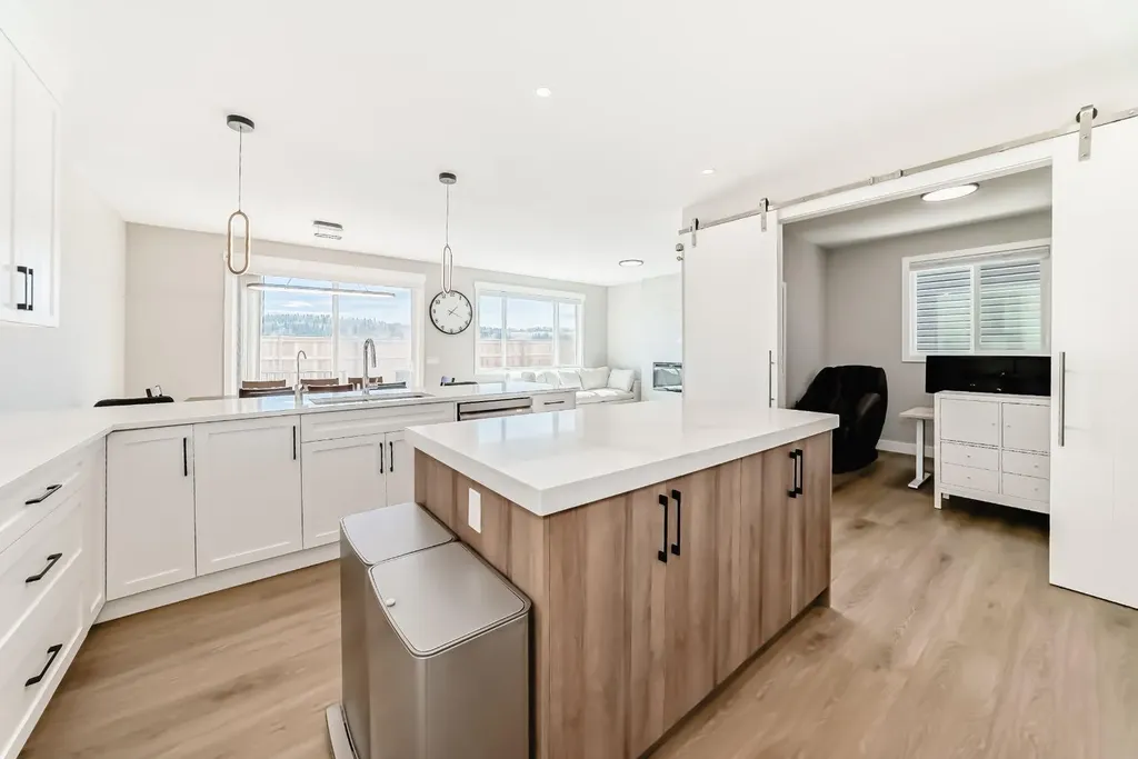 80 Vantage Drive Cochrane AB T4C 3G2