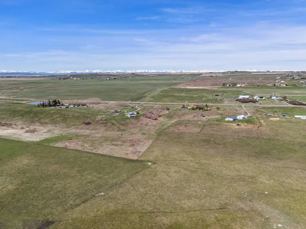 4;29;20;7;SE 36 Acres Rural Foothills County AB T1S 1A8