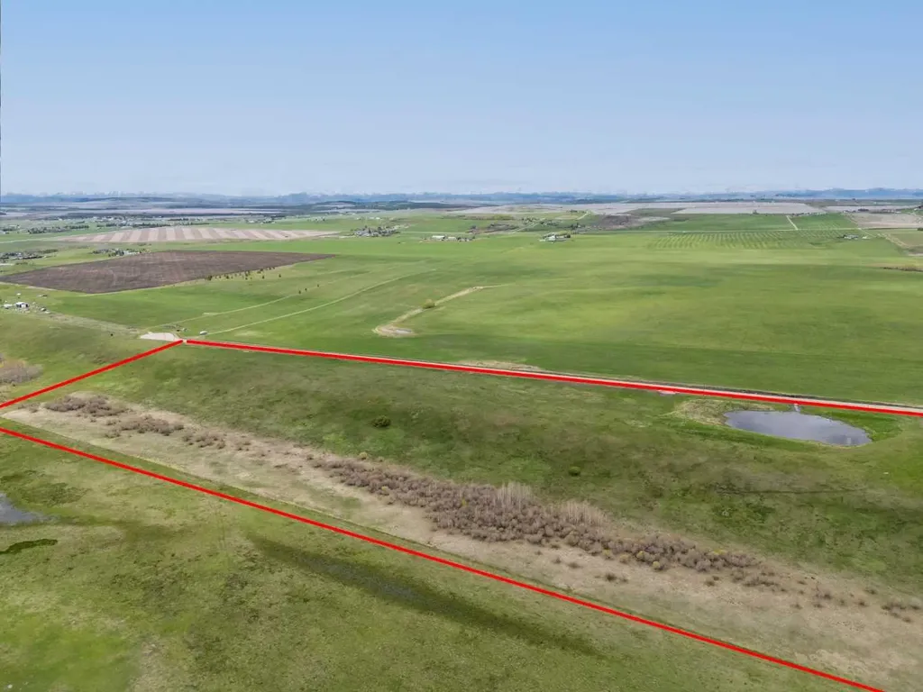 4;29;20;7;SE 36 Acres Rural Foothills County AB T1S 1A8