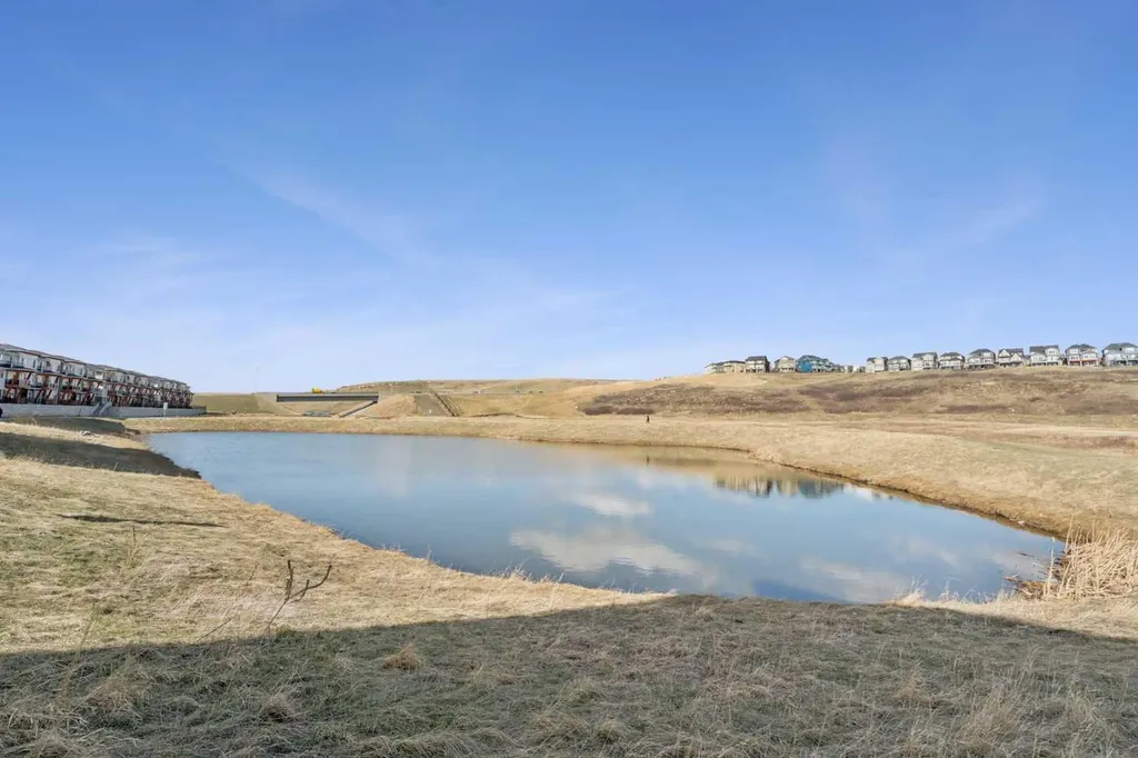 15 Sage Meadows Landing NW Calgary AB T3P 1E5