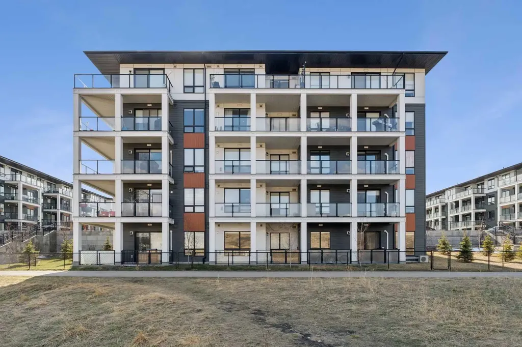 15 Sage Meadows Landing NW Calgary AB T3P 1E5